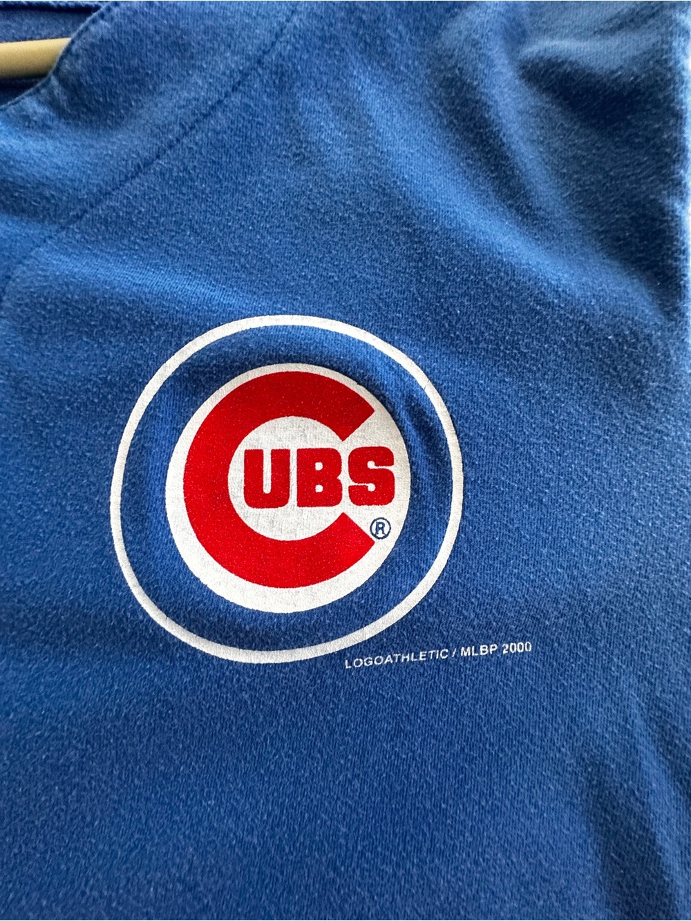 Men’s Vintage Cubs button down jersey tee. - Picture 3 of 4
